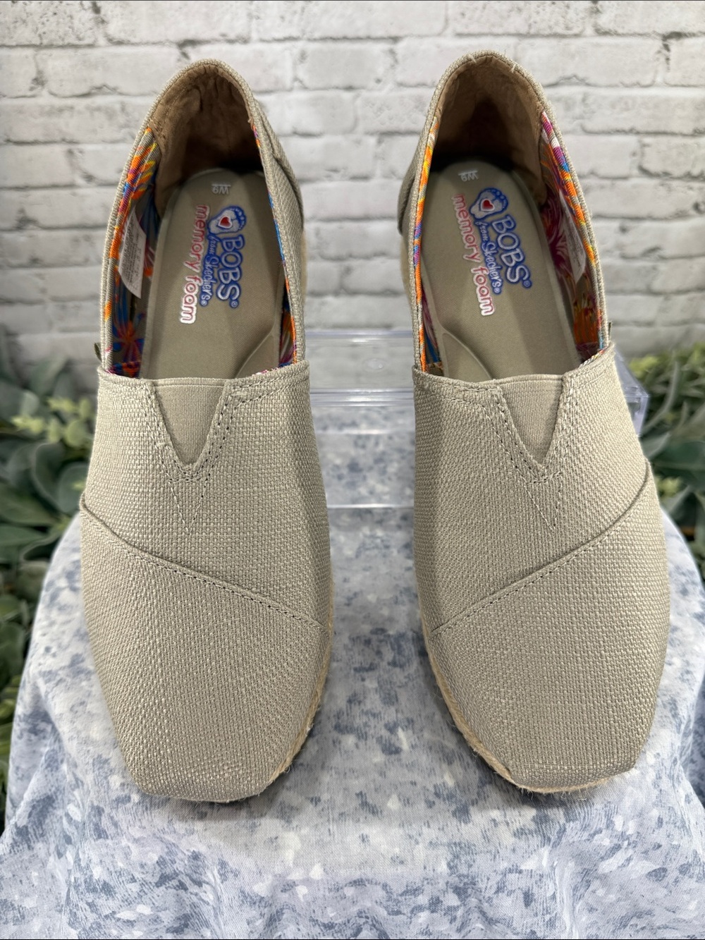 BOBS / SKECHERS “High Jinx” Taupe Slip-on Espadrille Wedges WMS 9M 💛 EUC - Picture 3 of 11